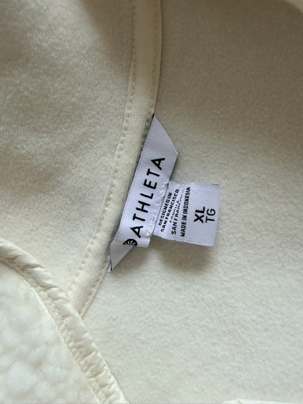 Athleta Cozy Sherpa Snap Sweatshirt | XL - Picture 4 of 4